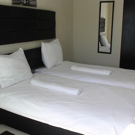 Tsumeb Guesthouse Kamho Esterno foto