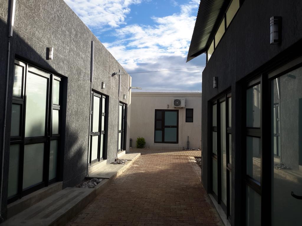 Tsumeb Guesthouse Kamho Esterno foto