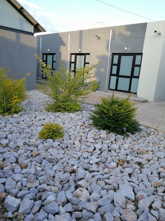 Tsumeb Guesthouse Kamho Esterno foto