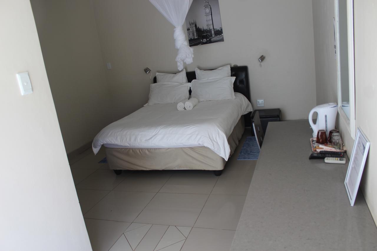 Tsumeb Guesthouse Kamho Esterno foto