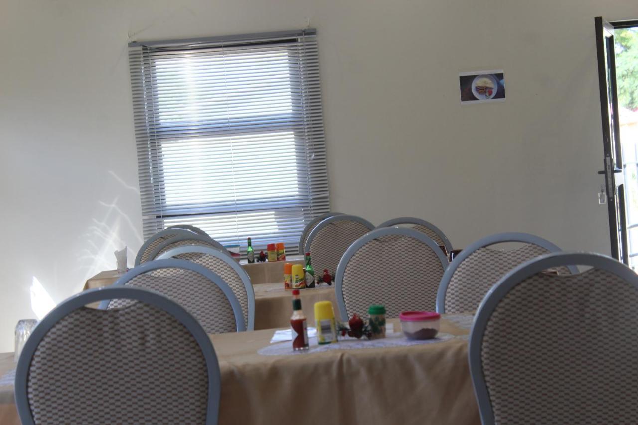 Tsumeb Guesthouse Kamho Esterno foto